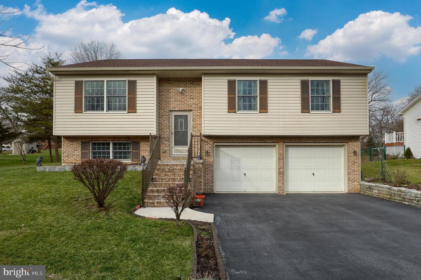 5108 Creek Dr, Harrisburg, PA 17112 MLS PADA2019366 Coldwell Banker