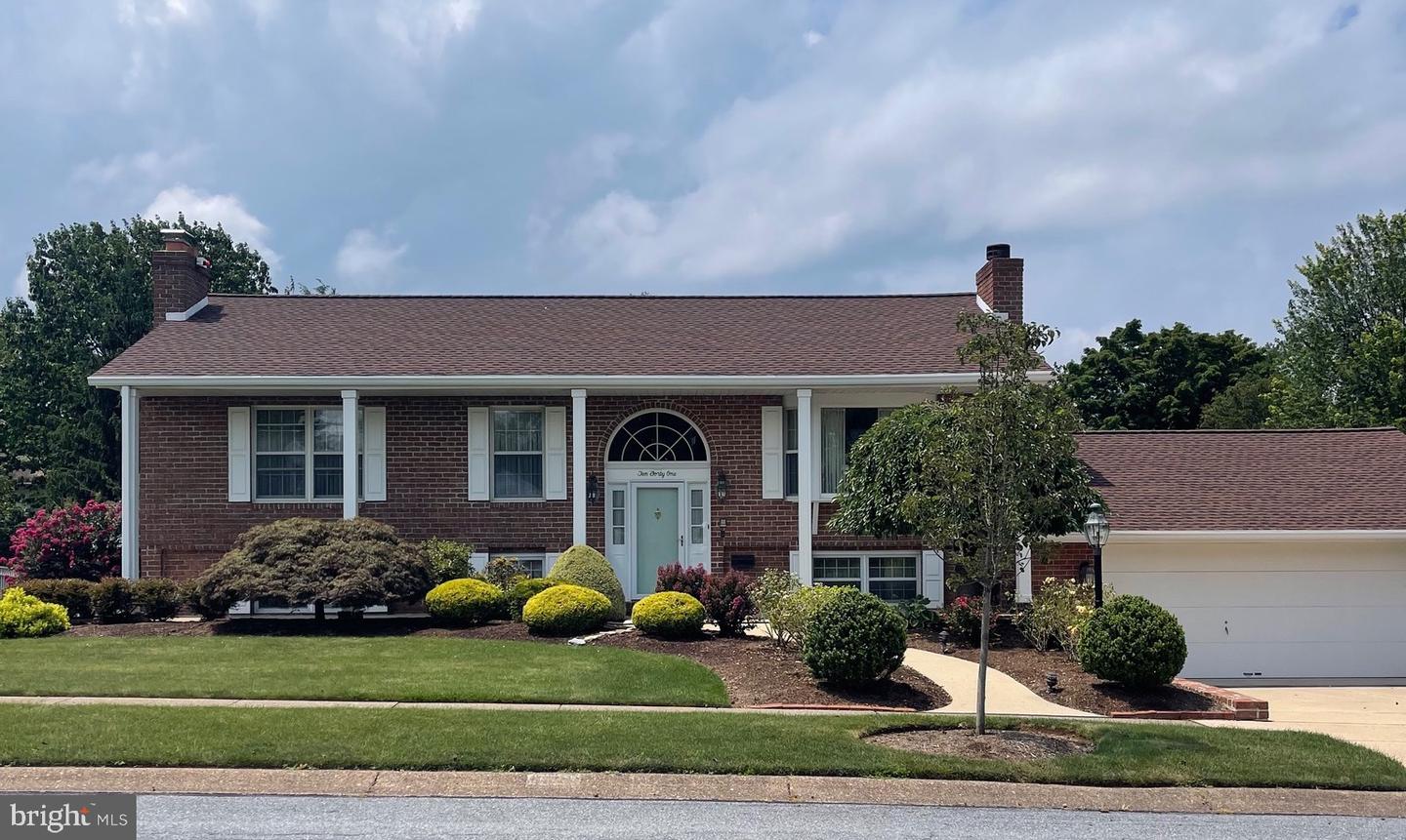 1041 Greenlea Rd, Hershey, PA 17033 MLS PADA2025492 Coldwell Banker