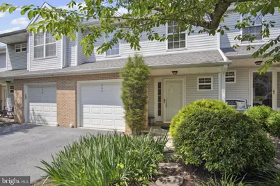 204 Fawn Rdg N, Harrisburg, PA 17110 - Photo 1