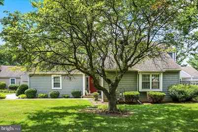 1037 Hillview Lane, Hershey, PA 17033 - Photo 1