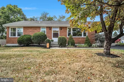 21 Oakshire Drive, Hummelstown, PA 17036 - Photo 1