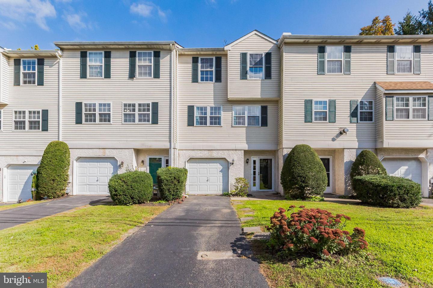 3 Old Pennell, Media, PA 19063 MLS PADE2008080 Coldwell Banker