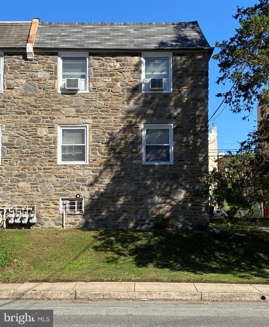 2325 Haverford Rd, Ardmore, PA 19003 MLS PADE2009694 Coldwell Banker