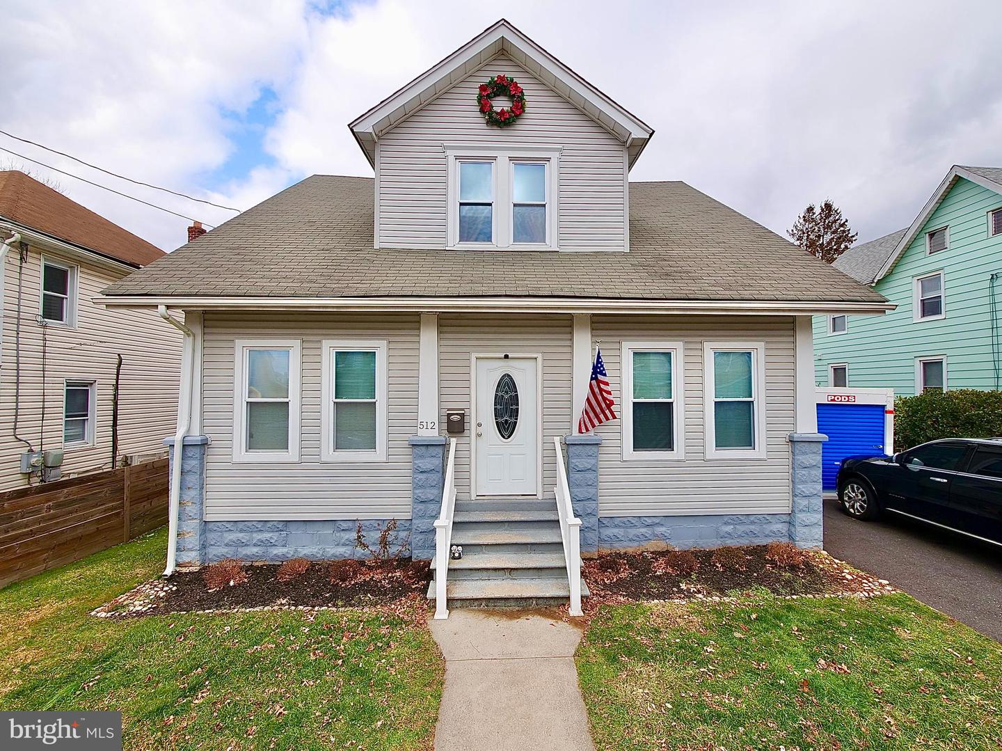 512 W Laughead Ave, Marcus Hook, PA 19061 MLS PADE2015630 Coldwell