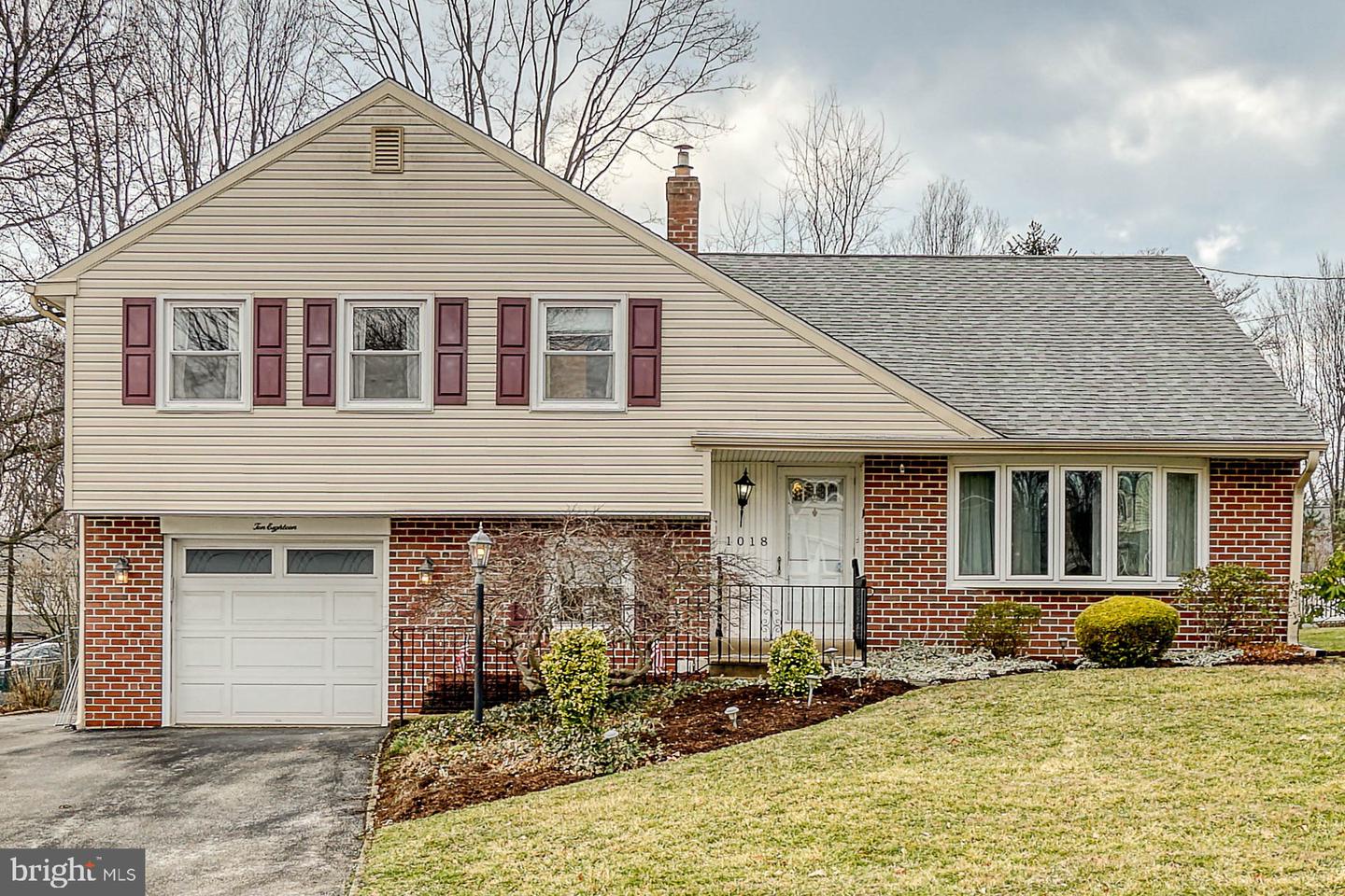 1018 Crozer Ln, Springfield, PA 19064 MLS PADE2020252 Coldwell Banker