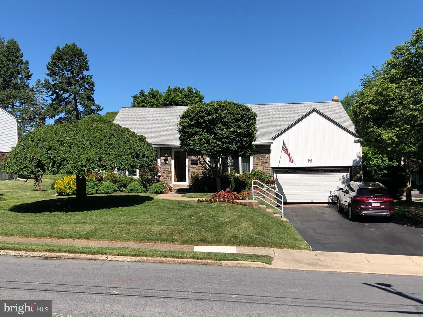 44 Cambridge Rd, Broomall, PA 19008 MLS PADE2020792 Coldwell Banker