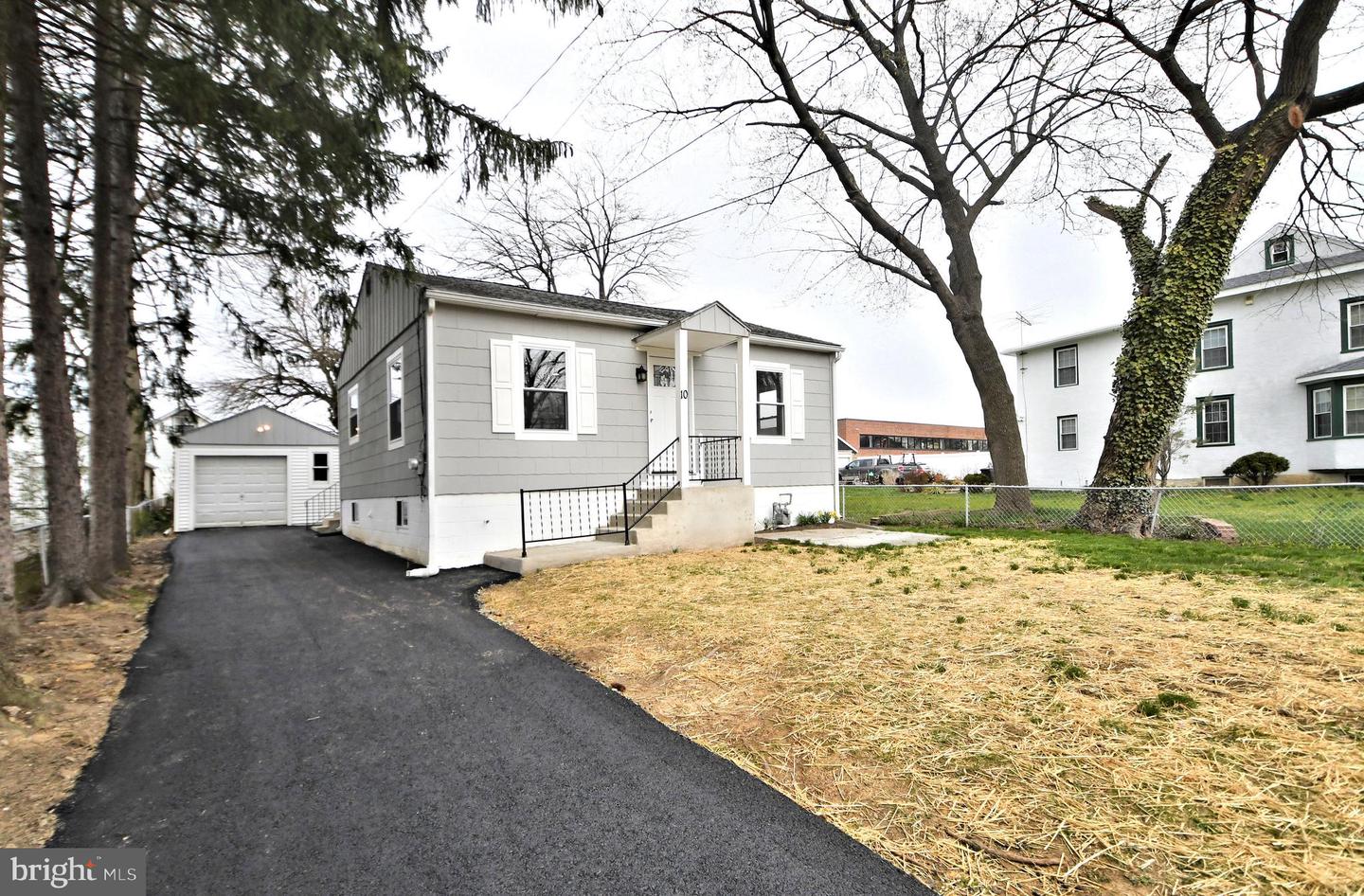 10 N Garfield Ave, Glenolden, PA 19036 MLS PADE2022360 Coldwell Banker