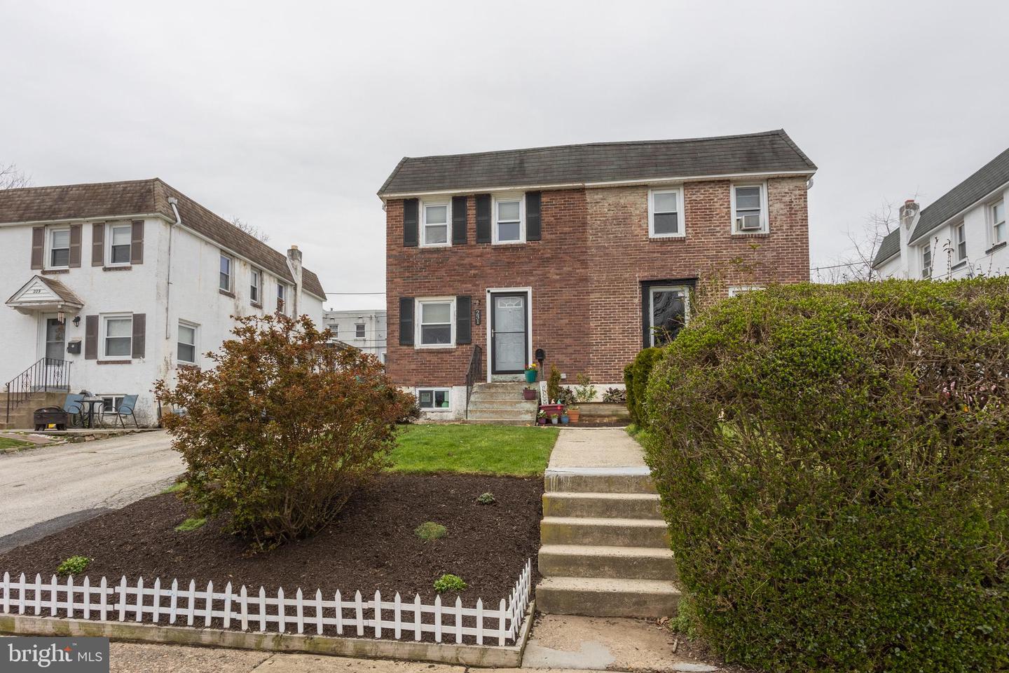231 Crum Creek Dr, Woodlyn, PA 19094 MLS PADE2022792 Coldwell Banker