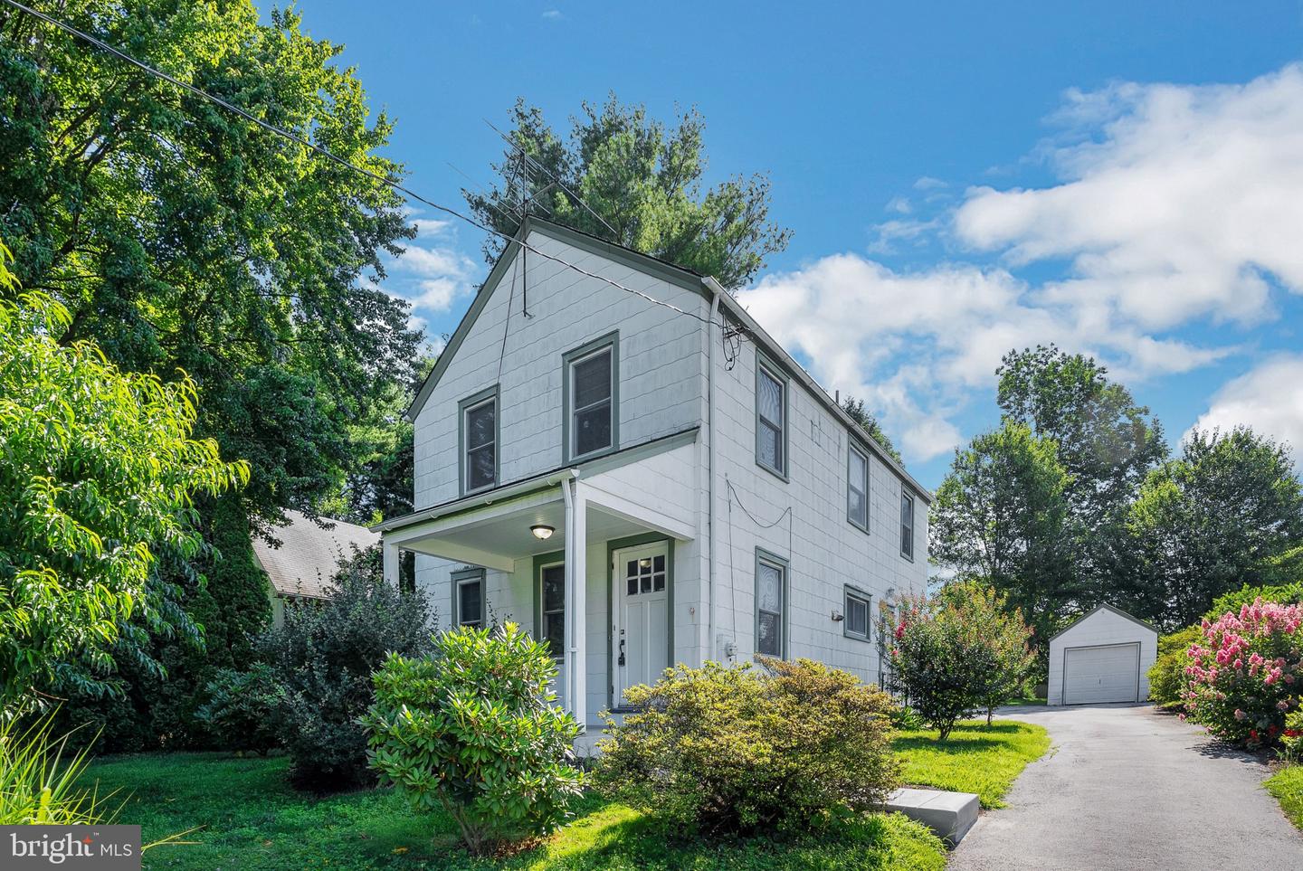 726 W Brookhaven Rd, Wallingford, PA 19086 MLS PADE2029672 Coldwell