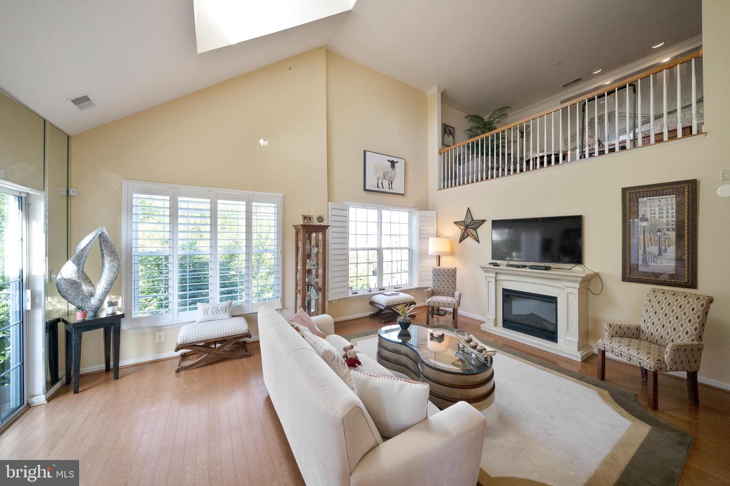 6310 Lydia Hollow Dr, Glen Mills, PA 19342 MLS PADE2034742 Coldwell