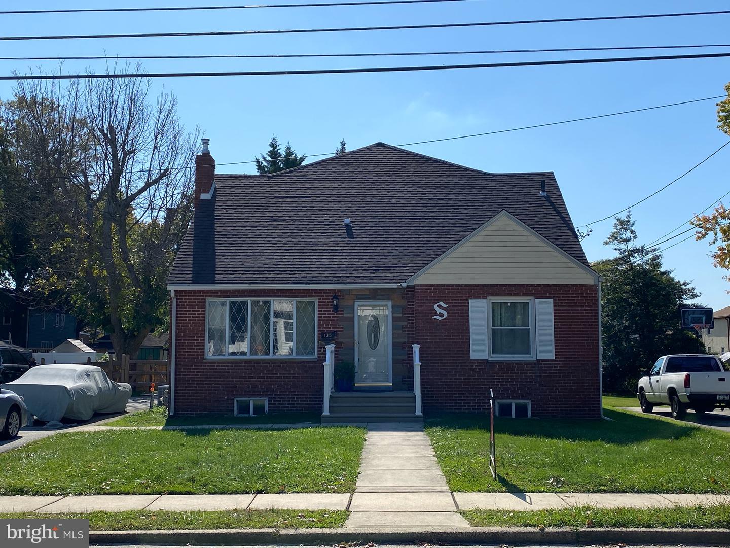 135 Washington Ave, Woodlyn, PA 19094 - MLS PADE2034792 - Coldwell Banker