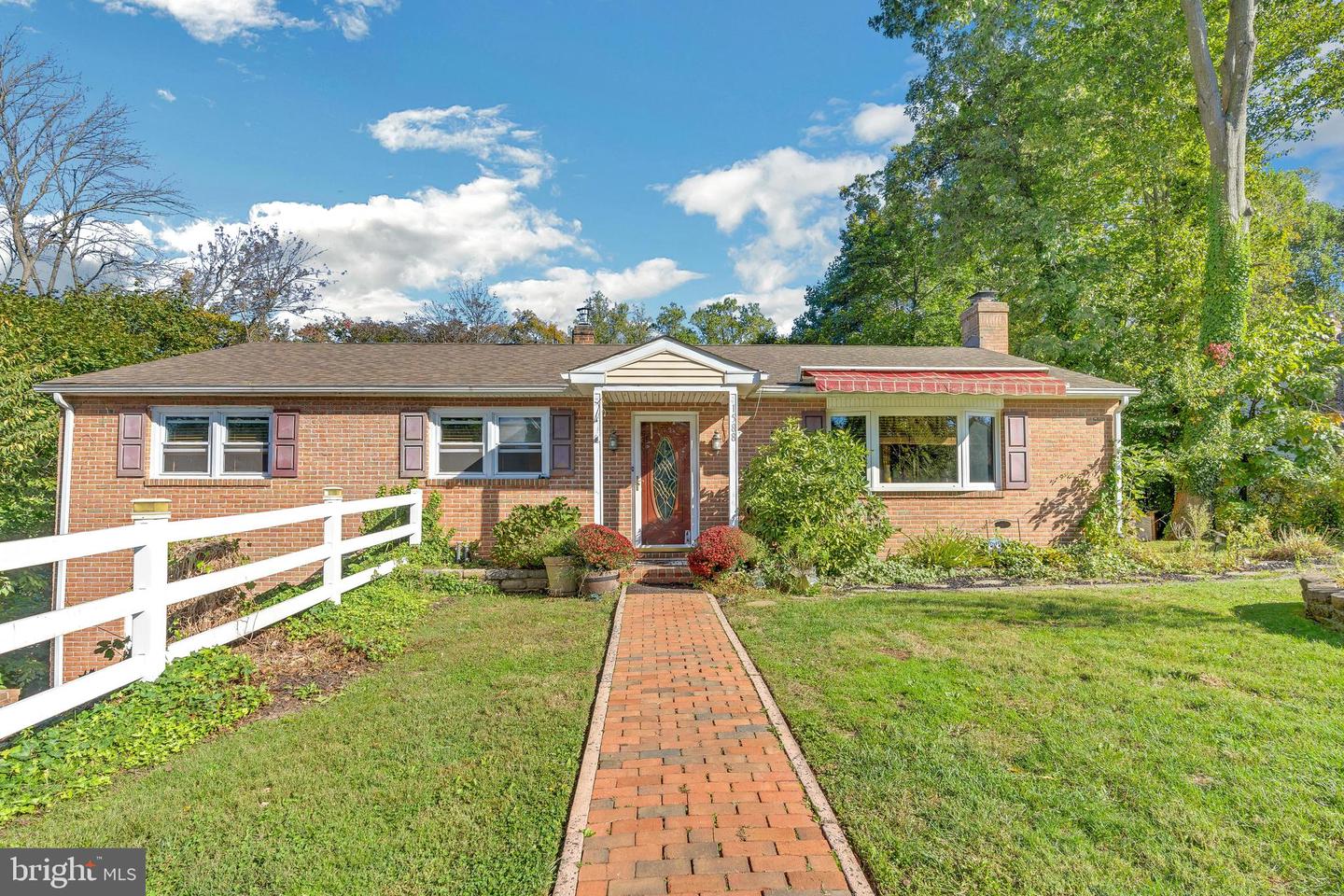 1588 Springhill Dr, Aston, PA 19014 MLS PADE2035366 Coldwell Banker