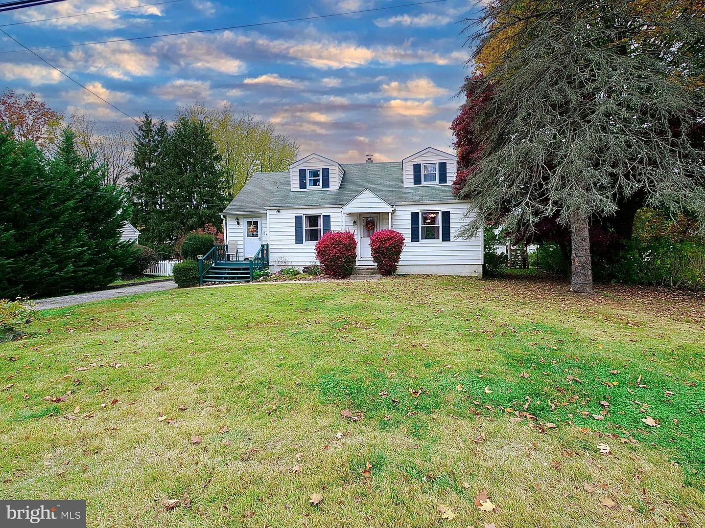 1824 Laurel Ave, Upper Chichester, PA 19061 MLS PADE2036416