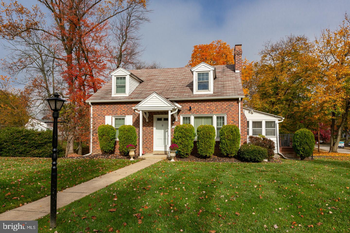 3211 Hilltop Rd, Newtown Square, PA 19073 MLS PADE2037040 Coldwell