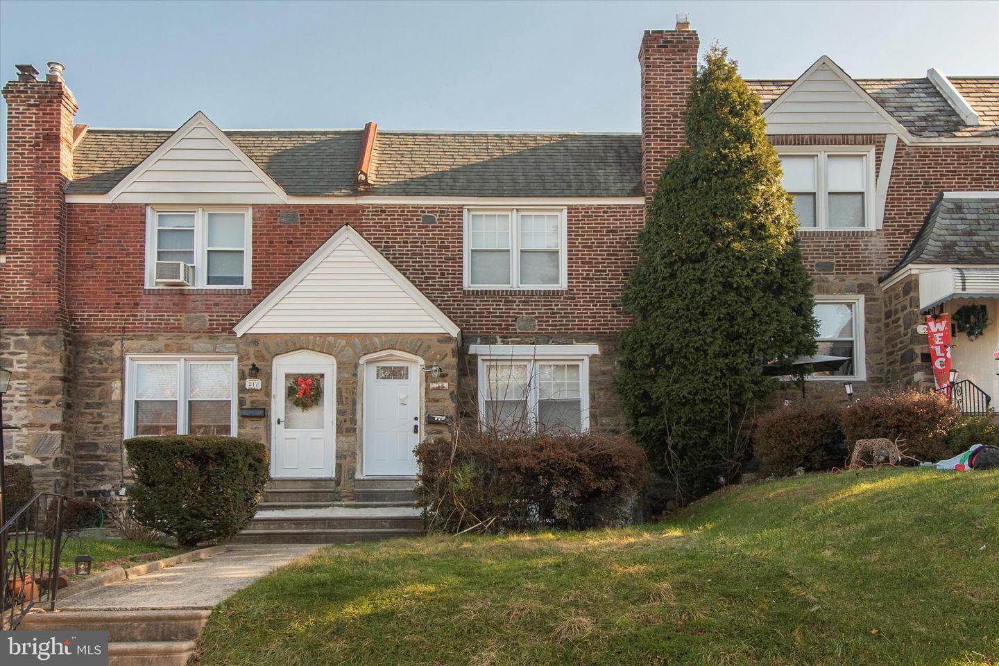 215 N Cedar Ln, Upper Darby, PA 19082 - MLS PADE2038990 - Coldwell Banker