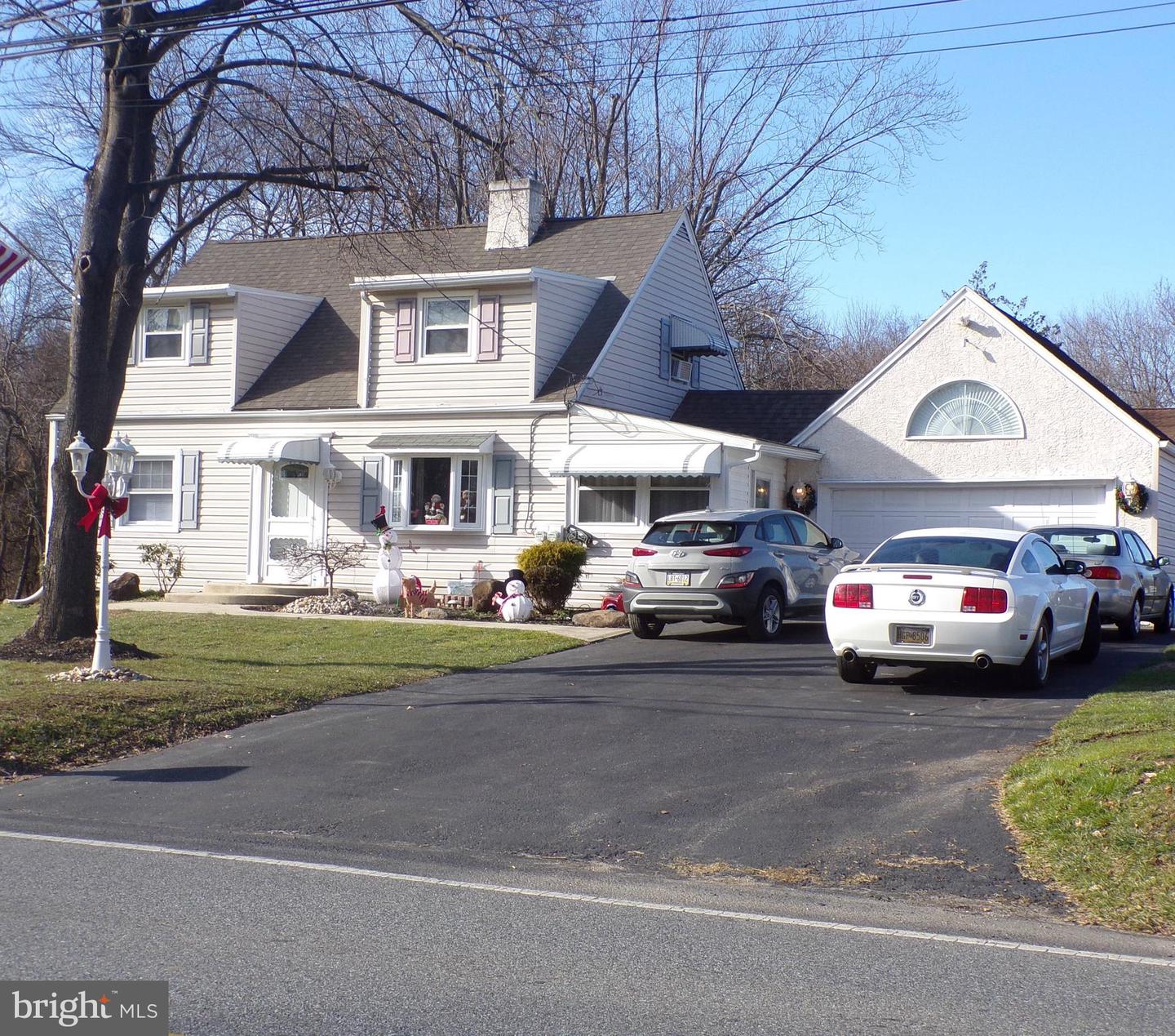 596 Meetinghouse Rd, Upper Chichester, PA 19061 MLS PADE2039484