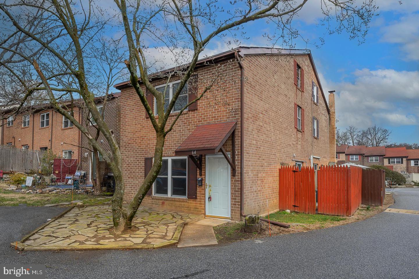 64 Park Vallei Ln 64, Brookhaven, PA 19015 MLS PADE2041754