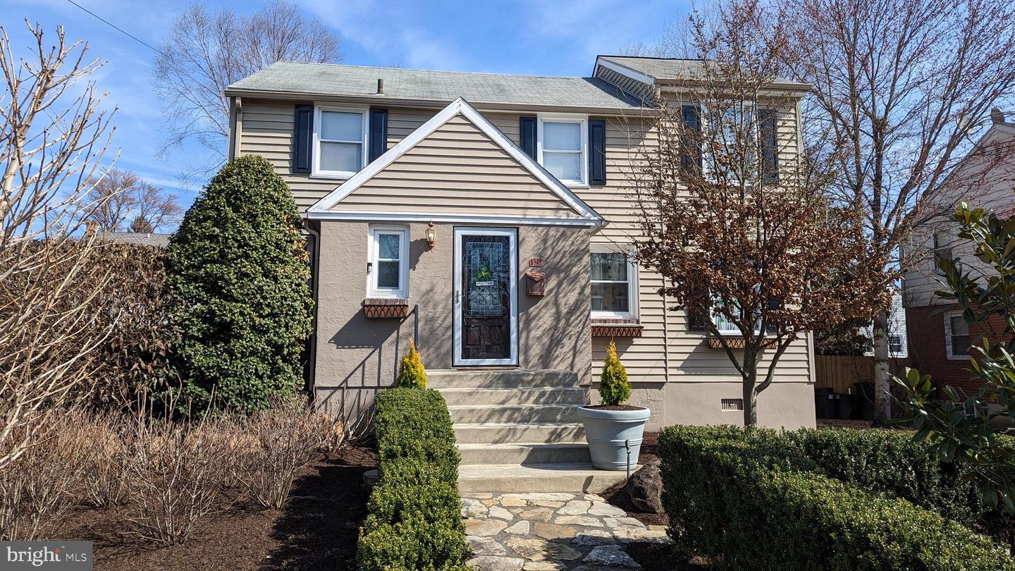 525 Crum Lynne Rd, Ridley Park, PA 19078 MLS PADE2042950 Coldwell