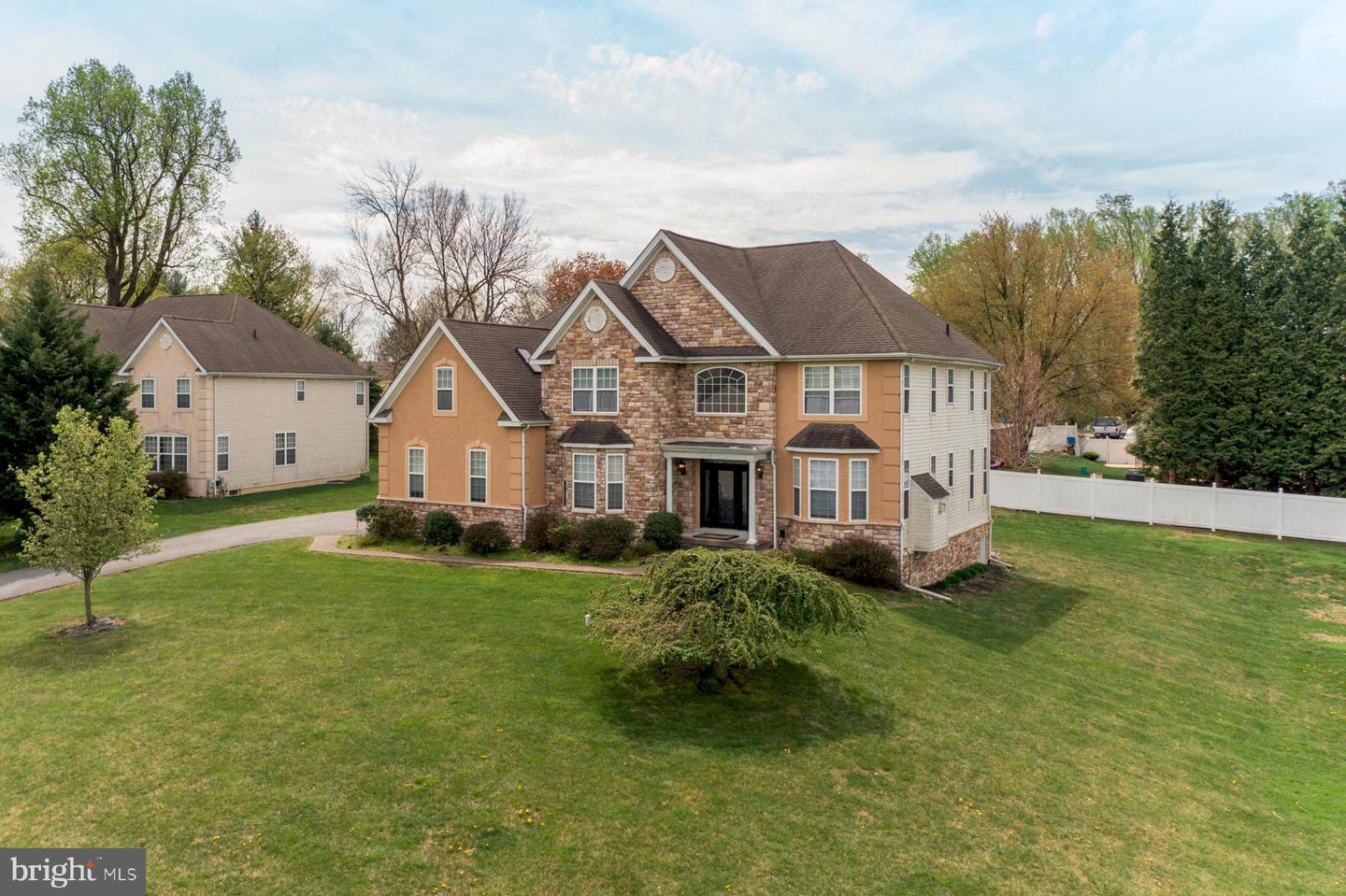 19 Mill Ridge Dr, Aston, PA 19014 MLS PADE2044860 Coldwell Banker