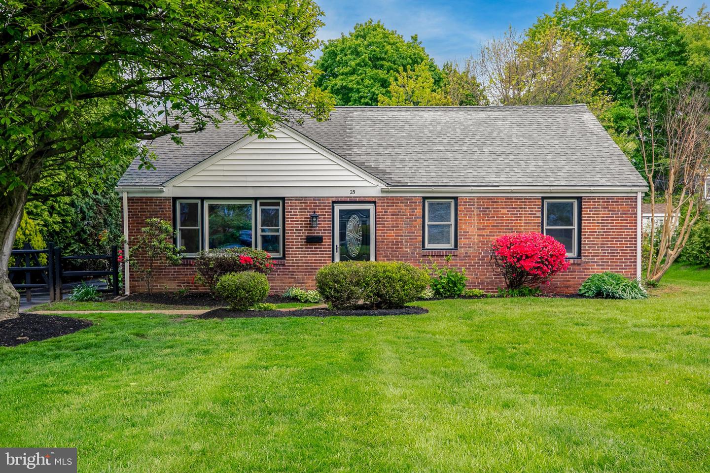 28 Longwood Dr, Wayne, PA 19087 MLS PADE2046102 Coldwell Banker