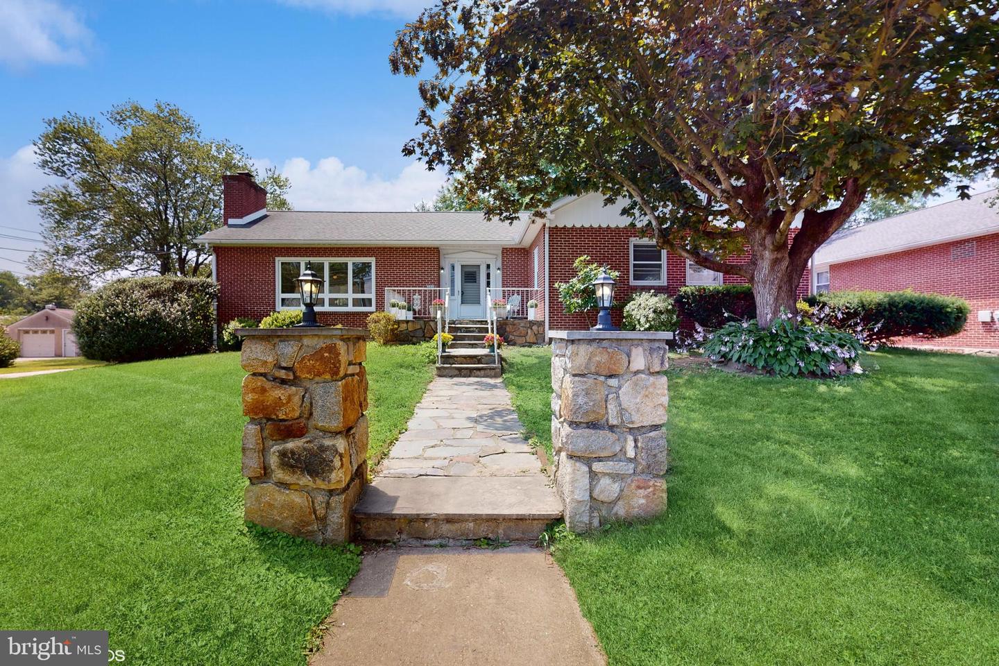 4830 Greenwood St, Brookhaven, PA 19015 MLS PADE2048472 Coldwell Banker
