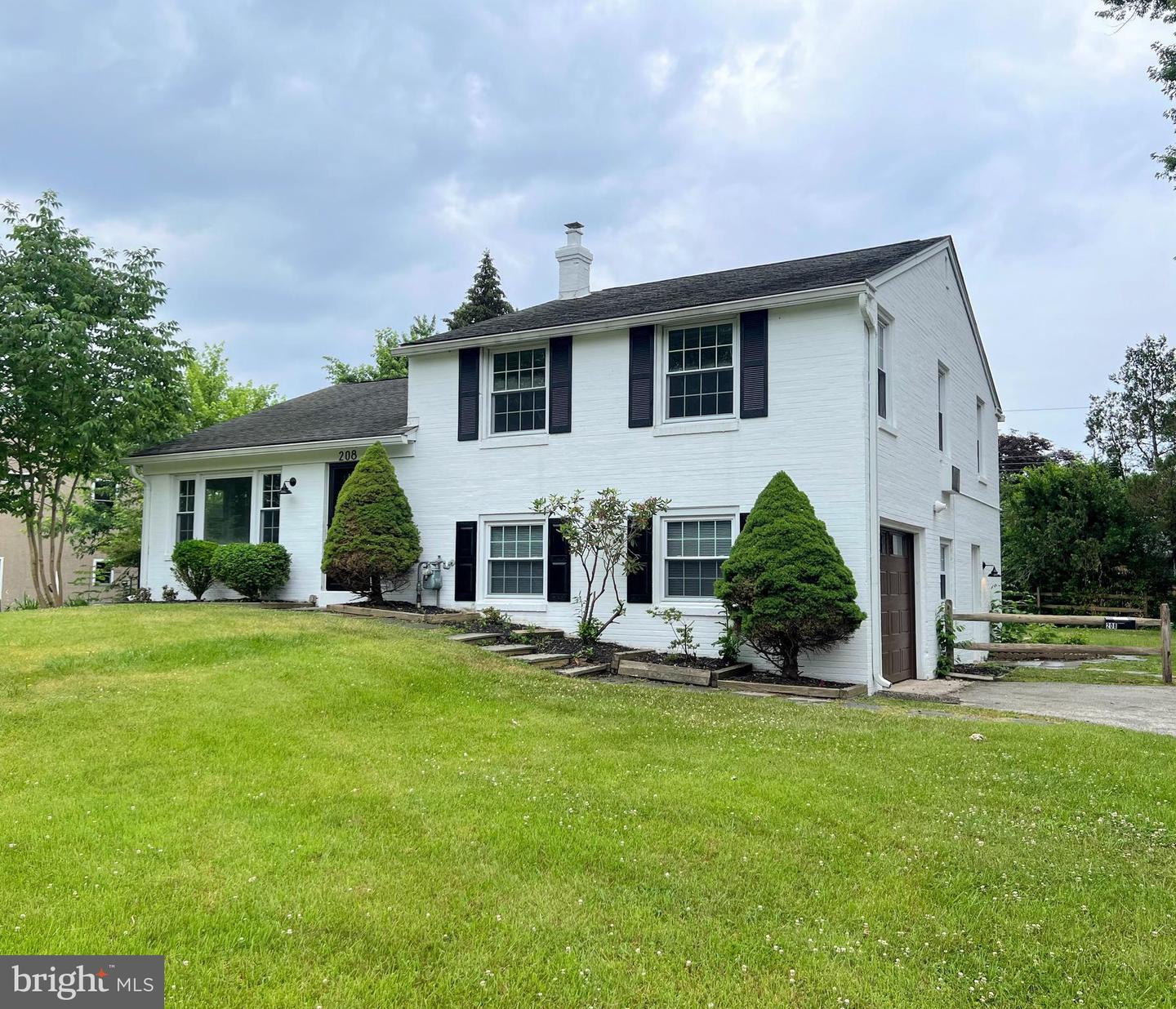 208 Governors Dr, Wallingford, PA 19086 MLS PADE2048656 Coldwell Banker