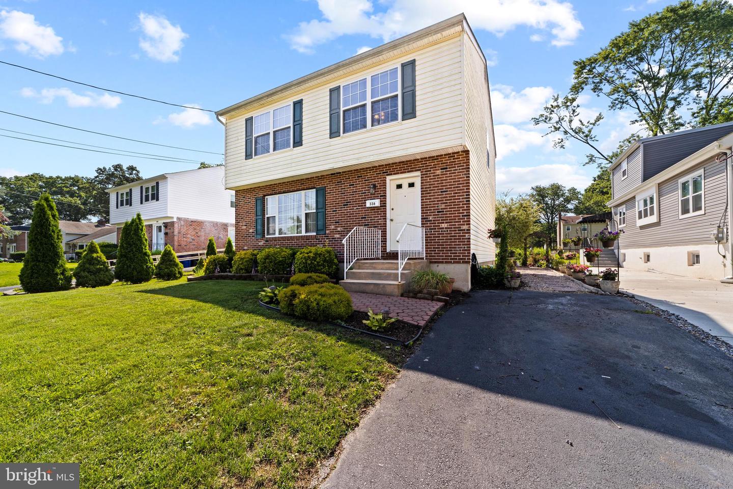 336 7th Ave, Folsom, PA 19033 MLS PADE2049630 Coldwell Banker