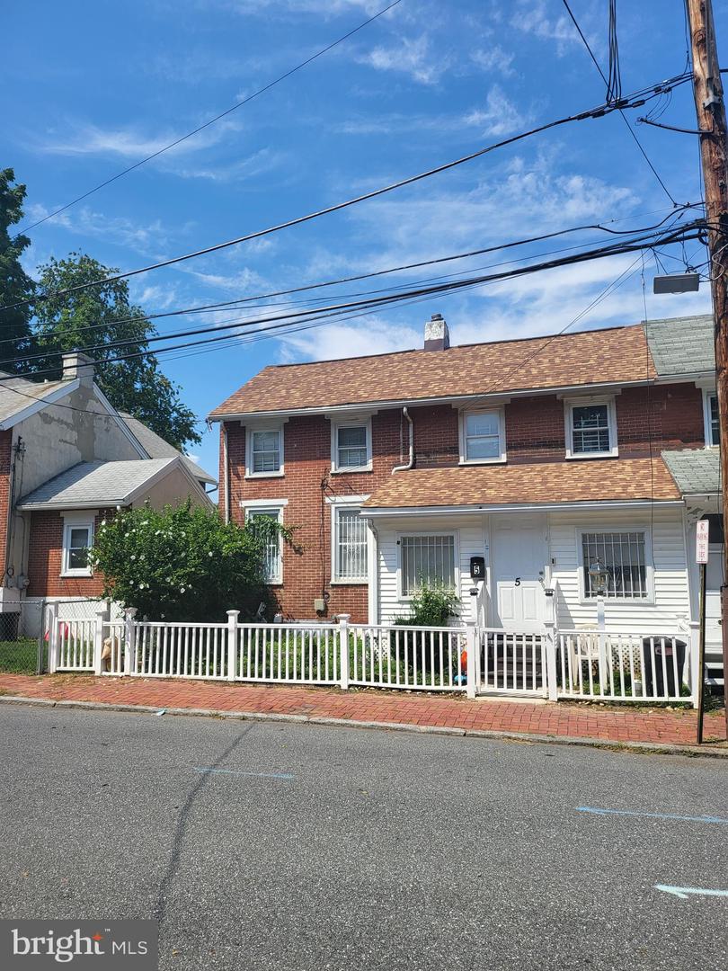 5 7th St, Brookhaven, PA 19015 MLS PADE2049902 Coldwell Banker