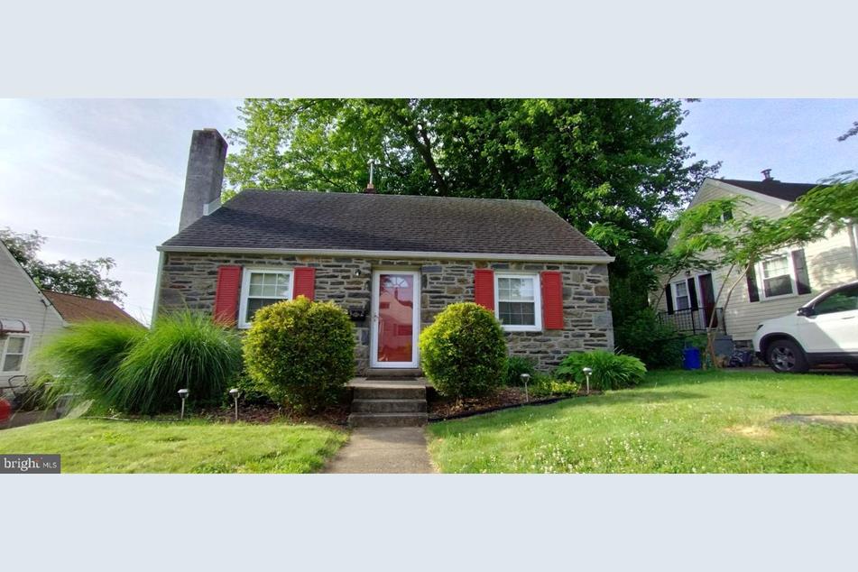 32 Neeld Ln, Aston, PA 19014 MLS PADE2068720 Coldwell Banker