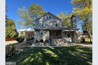 410 W Wayne Avenue, Wayne, PA 19087 - Photo 1