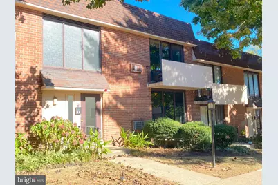 100 E Glenolden Avenue #P-8, Glenolden, PA 19036 - Photo 1