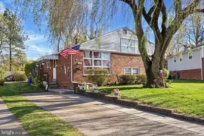 812 Hawthorne Avenue, Secane, PA 19018 - Photo 1