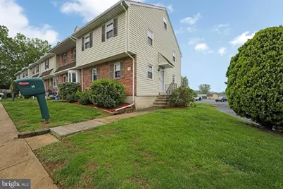 30 Colonial Circle, Aston, PA 19014 - Photo 1