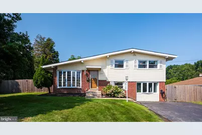 404 Lyndhurst Drive, Broomall, PA 19008 - Photo 1