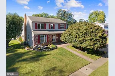 423 Sir Galahad Drive, Brookhaven, PA 19015 - Photo 1