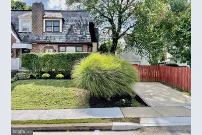 221 N Linden Avenue, Upper Darby, PA 19082 - Photo 1