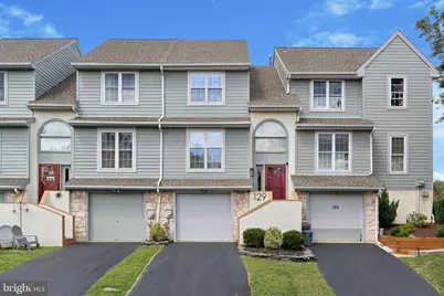 129 Knollwood Court, Aston, PA 19014 - Photo 1