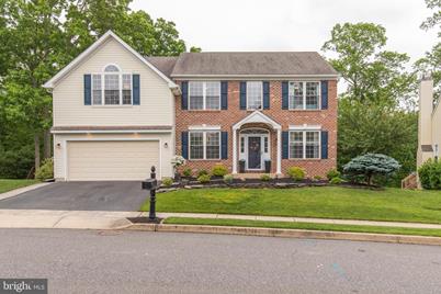 403 Highgrove Ln Aston Pa 19014 Mls Pade518916 Coldwell Banker