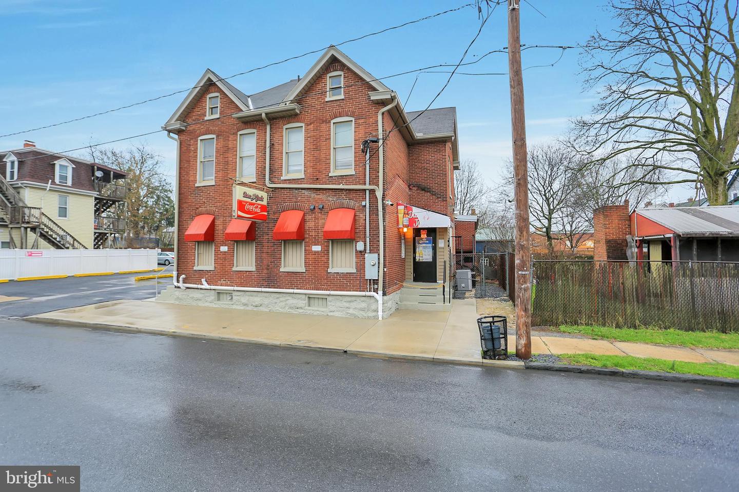 464 Hollywell Ave, Chambersburg, PA 17201 MLS PAFL178932 Coldwell