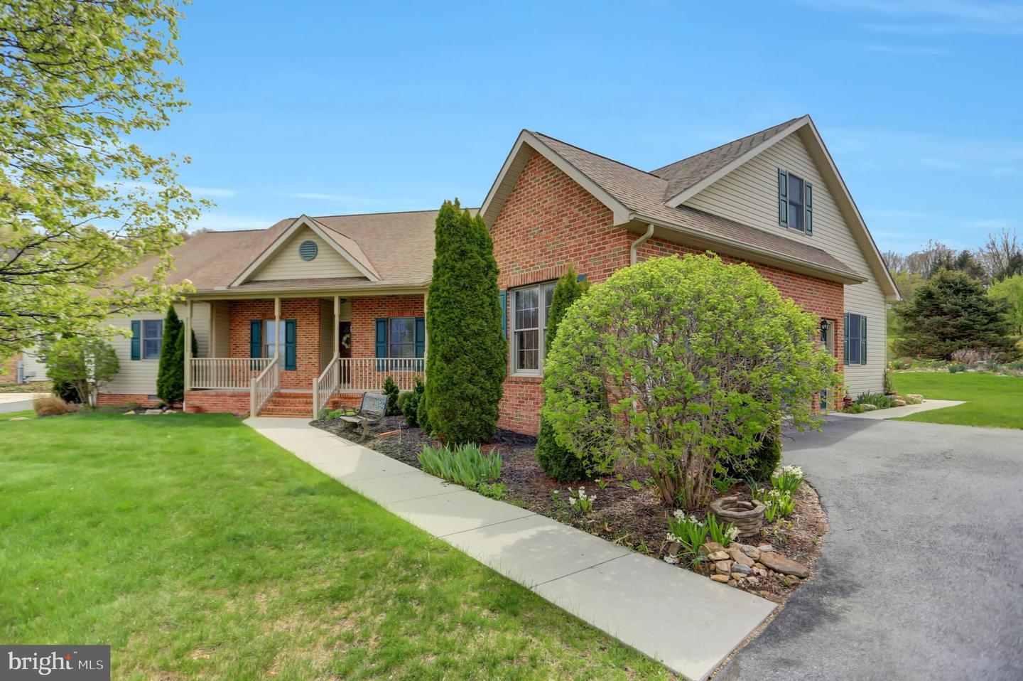 11266 Greenridge Dr, Waynesboro, PA 17268 MLS PAFL2006774 Coldwell
