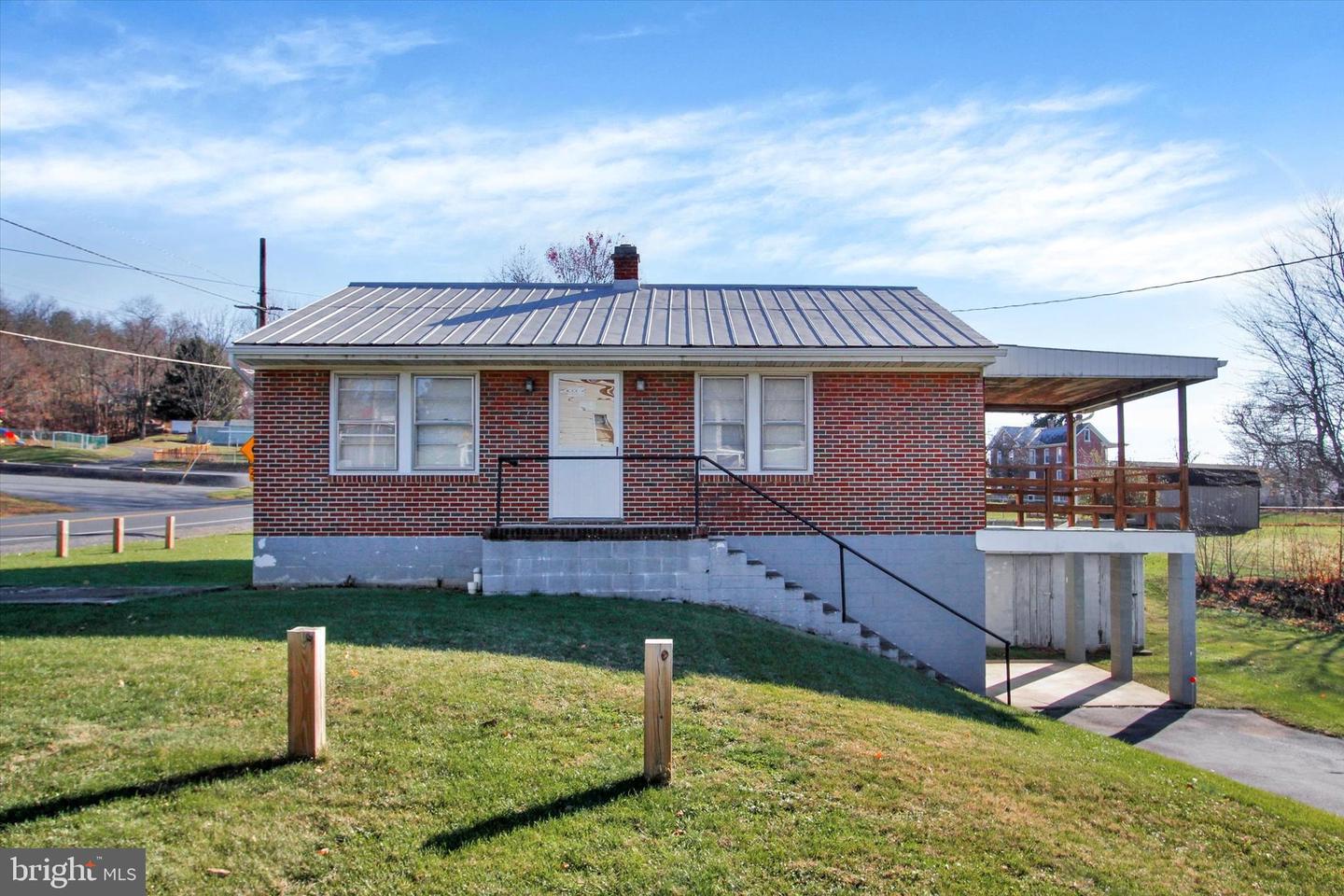 9350 Tomstown Rd, Waynesboro, PA 17268 MLS PAFL2010934 Coldwell Banker
