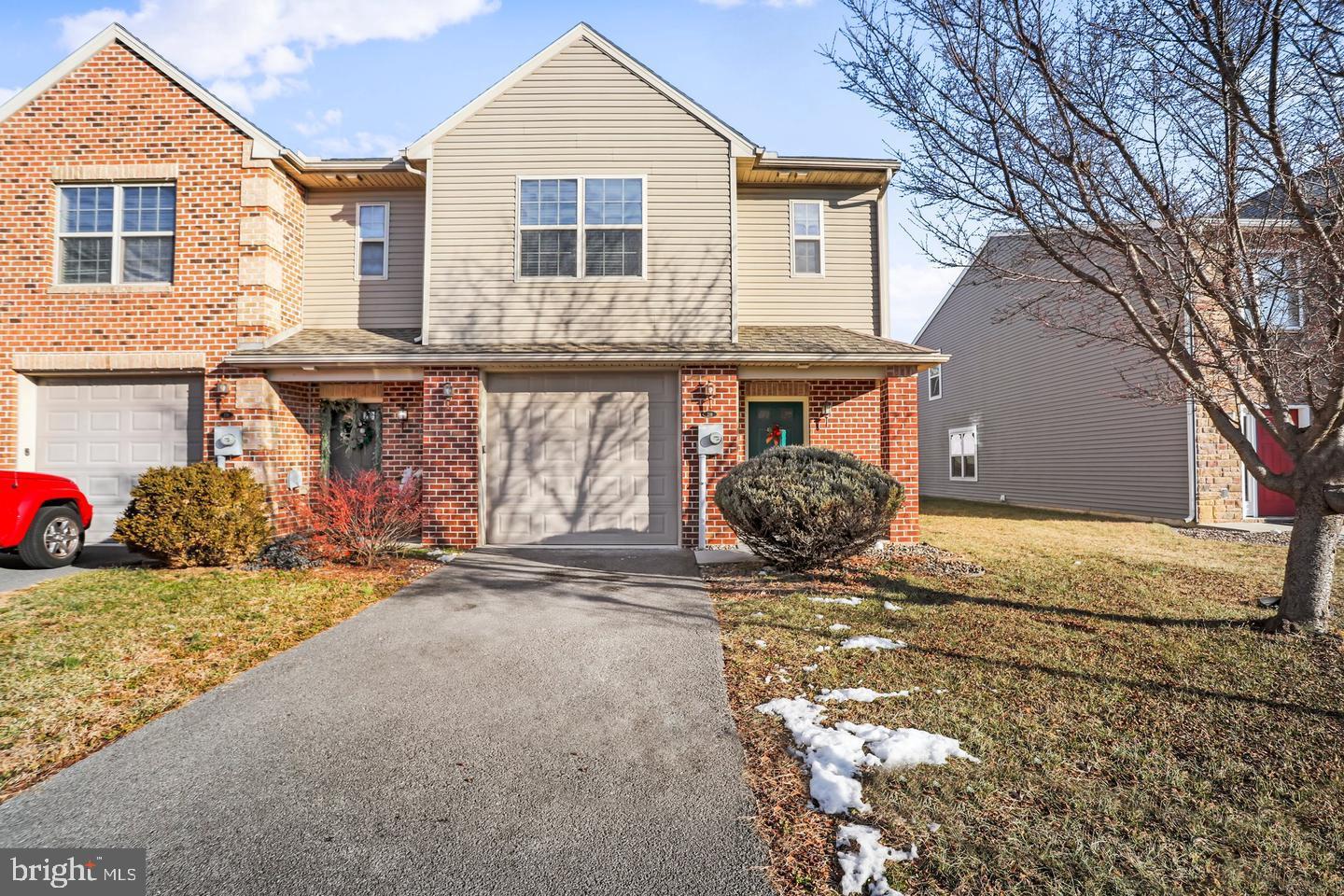 216 Meriweather Dr, Chambersburg, PA 17201 MLS PAFL2011868 Coldwell