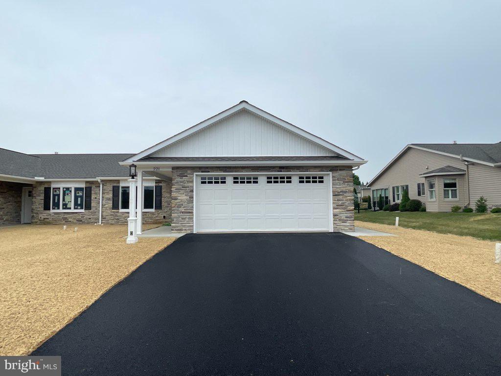 221 Matthew Dr, Chambersburg, PA 17201 MLS PAFL2014734 Coldwell Banker