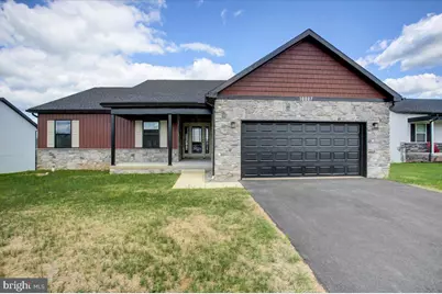 10027 Pendleton Ave, Waynesboro, PA 17268 - Photo 1