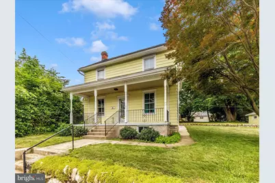 308 N N Broad Street, Waynesboro, PA 17268 - Photo 1
