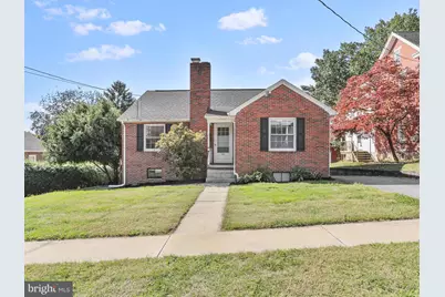305 W Seventh Street, Waynesboro, PA 17268 - Photo 1