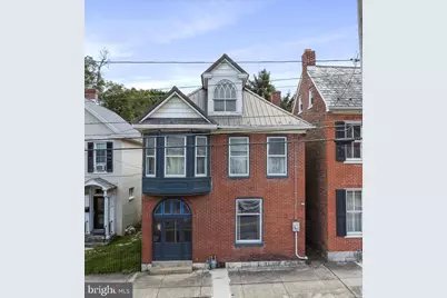 546 Philadelphia Avenue, Chambersburg, PA 17201 - Photo 1