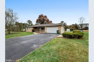 85 Jackson Drive, Chambersburg, PA 17201 - Photo 1