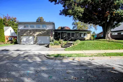 725 Floral Avenue, Chambersburg, PA 17201 - Photo 1