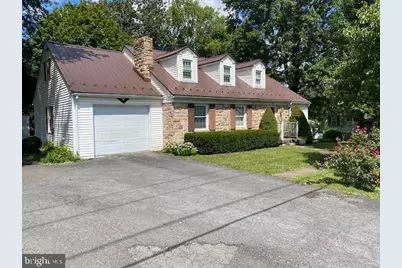 325 W. Main Street, Thompsontown, PA 17094 - Photo 1